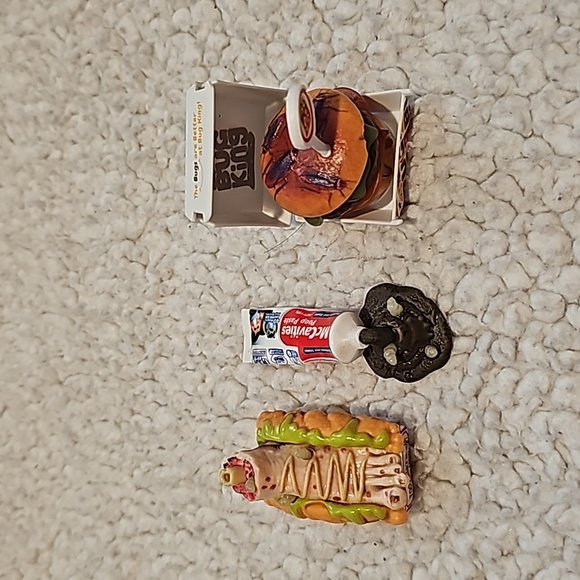 5 Surprises Mega Gross Minis and other toys bundle - Picture 2 of 5